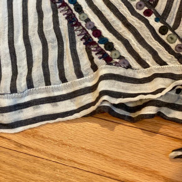 FP| Barcelona nights wrap top. - Picture 3 of 6